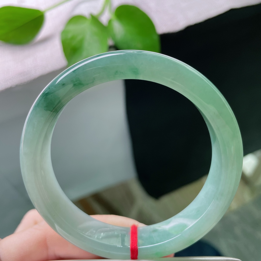 57.6/13.1/8.2飘花正圈，冰润细腻，种老，悠悠岁月，如诗如画，有棉线，ss50227a