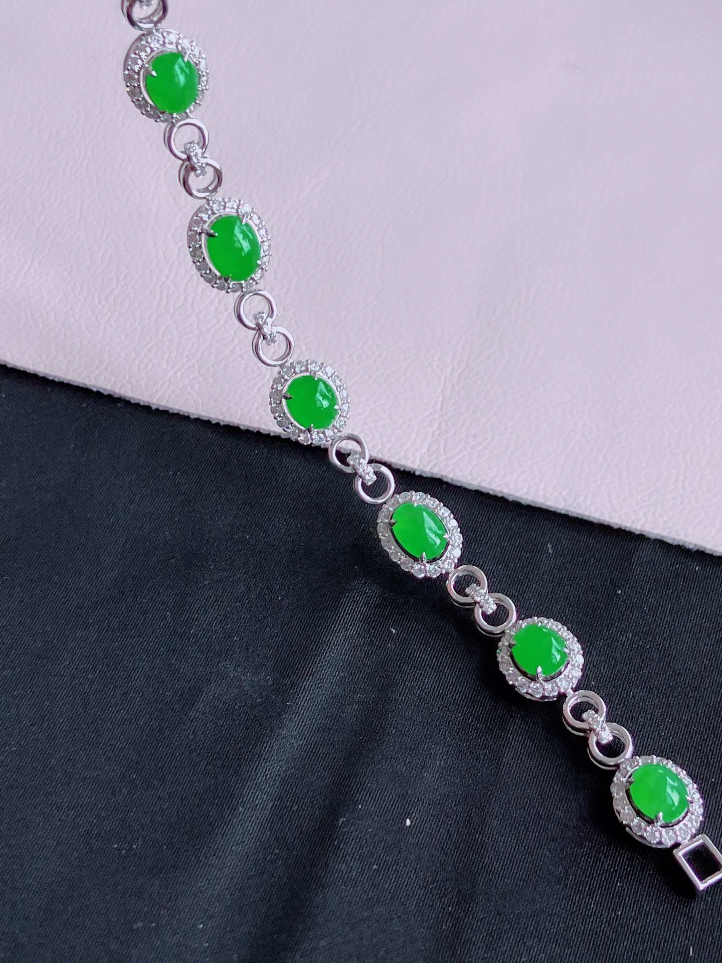 ️，阳绿手链，简约时尚，尺寸6.6/5/6，自然光实拍