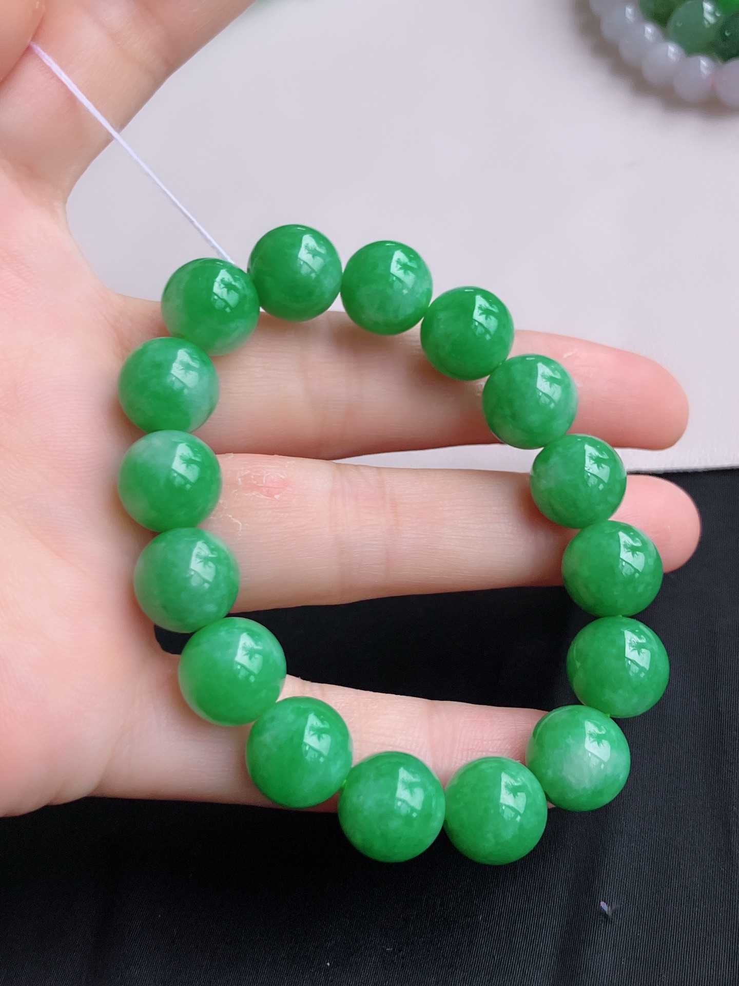 ️，果绿手串，色美清爽，尺寸12，自然光实拍