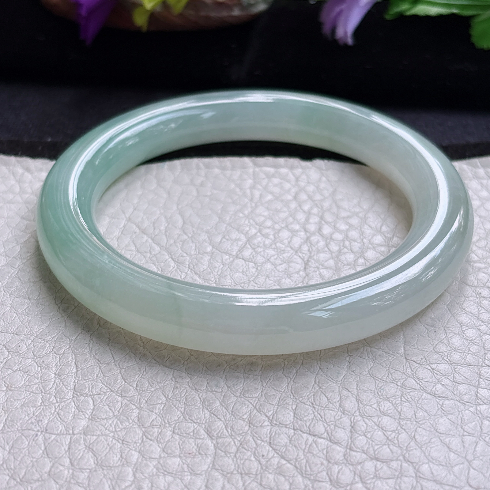 ss实拍58*10*10.7美人镯 缅甸翡翠a货手镯淡晴底圆条玉镯子