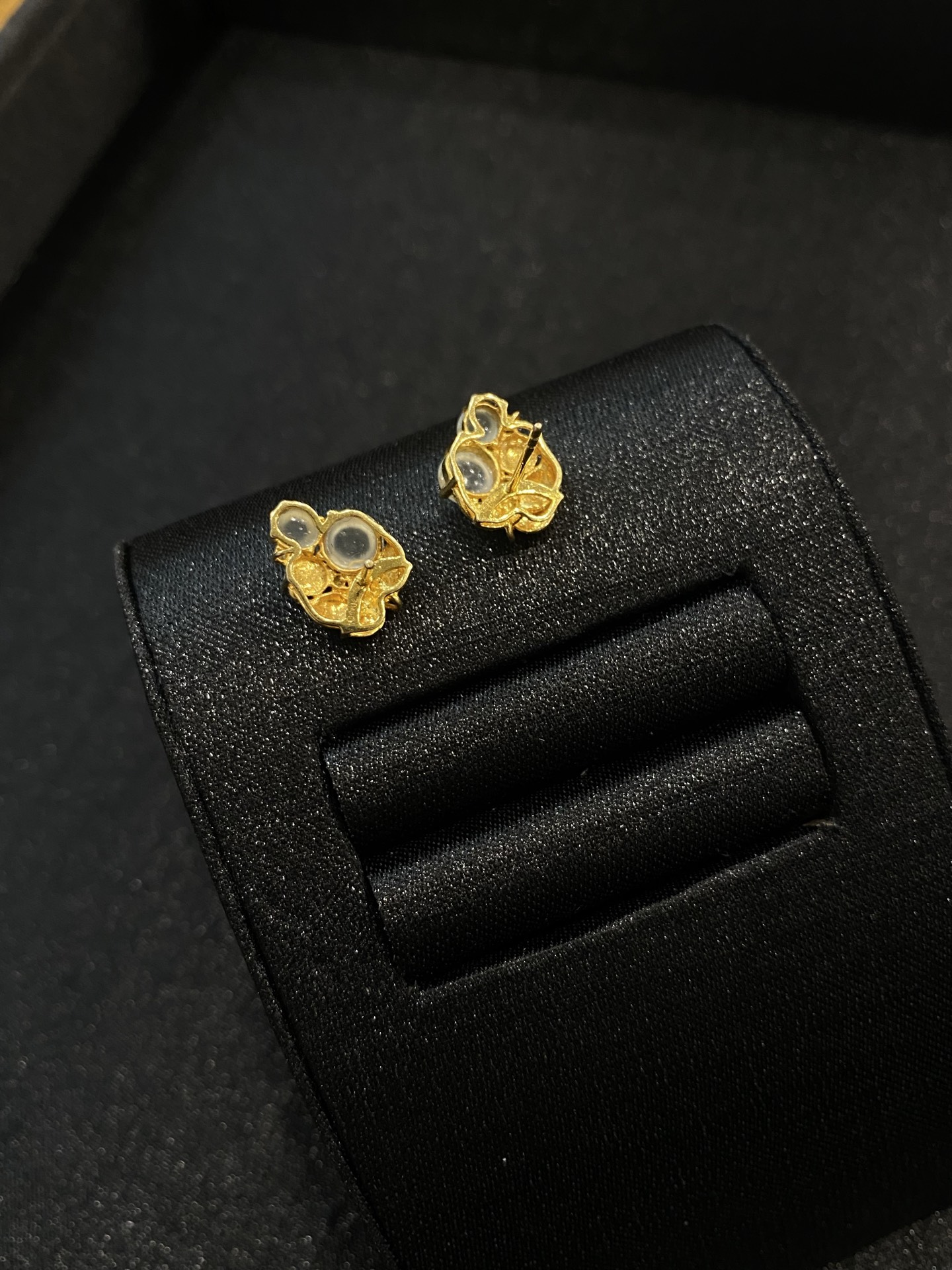 20260428（四）,18K白冰蛋面耳钉,整体13/10.1/5.6,裸石5.1/2.6