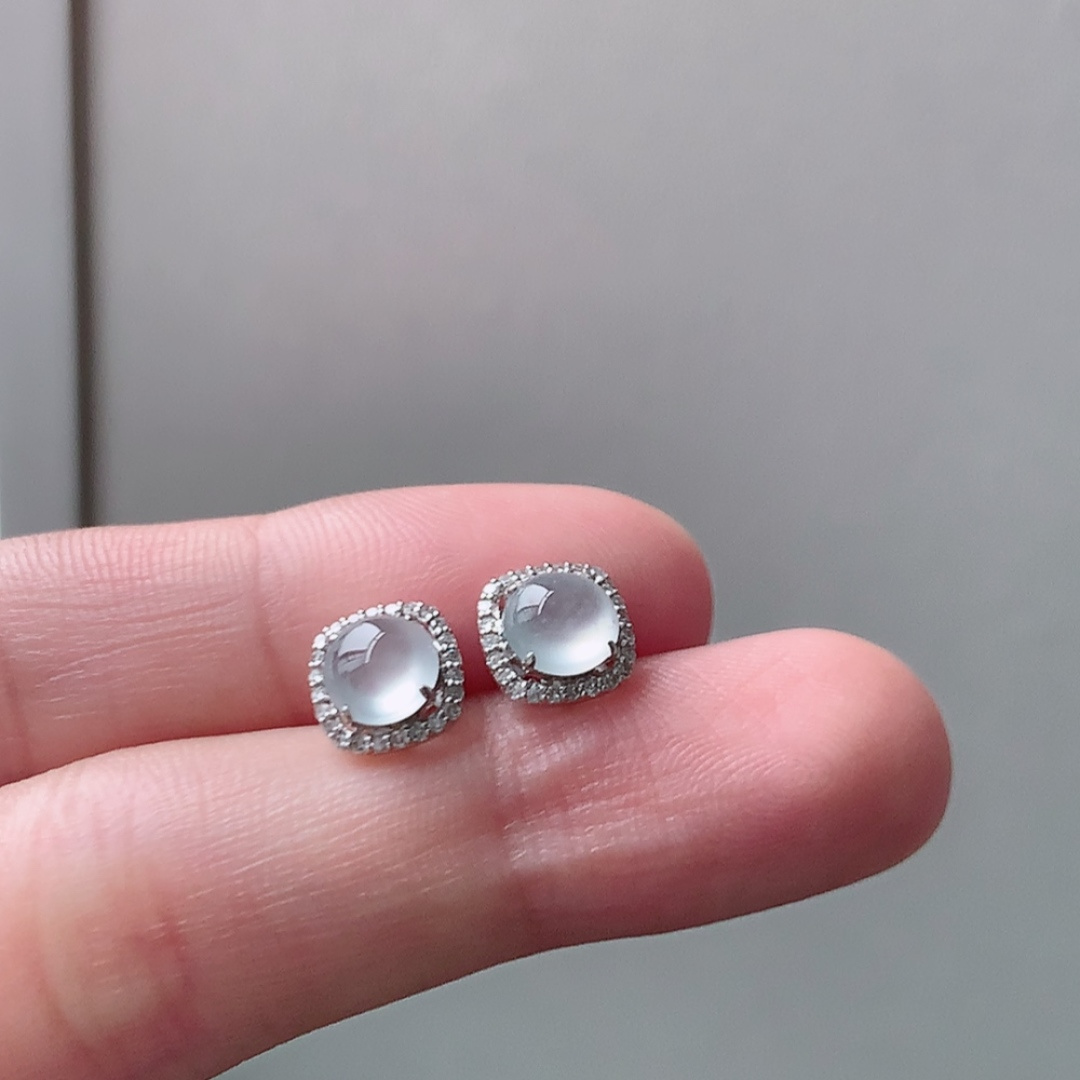 高冰耳钉，种水好，冰润通透，上耳优雅迷人，货号31427，5.6/5.6/2.1