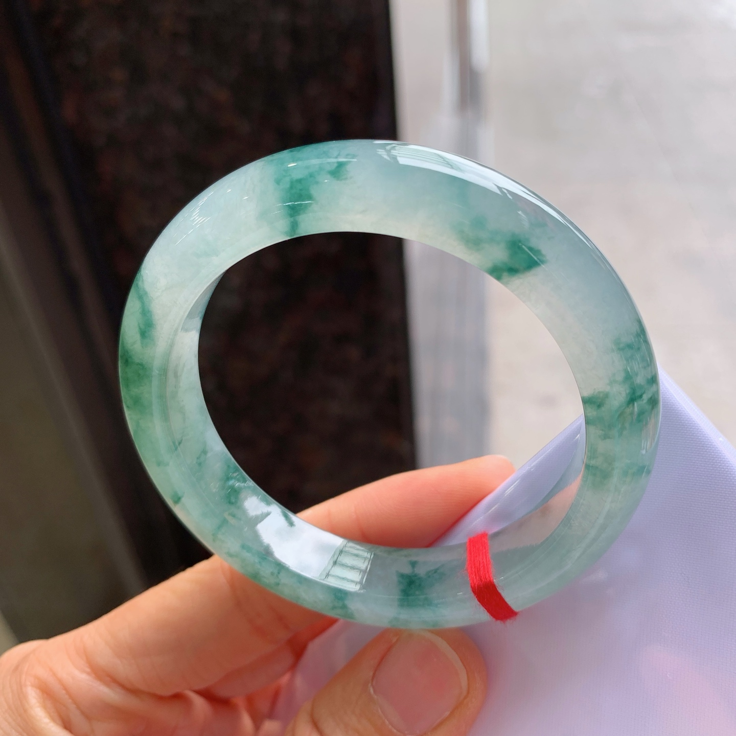 正圈冰种飘花，无裂，尺寸：54.8/11.8/9.1，花色漂亮