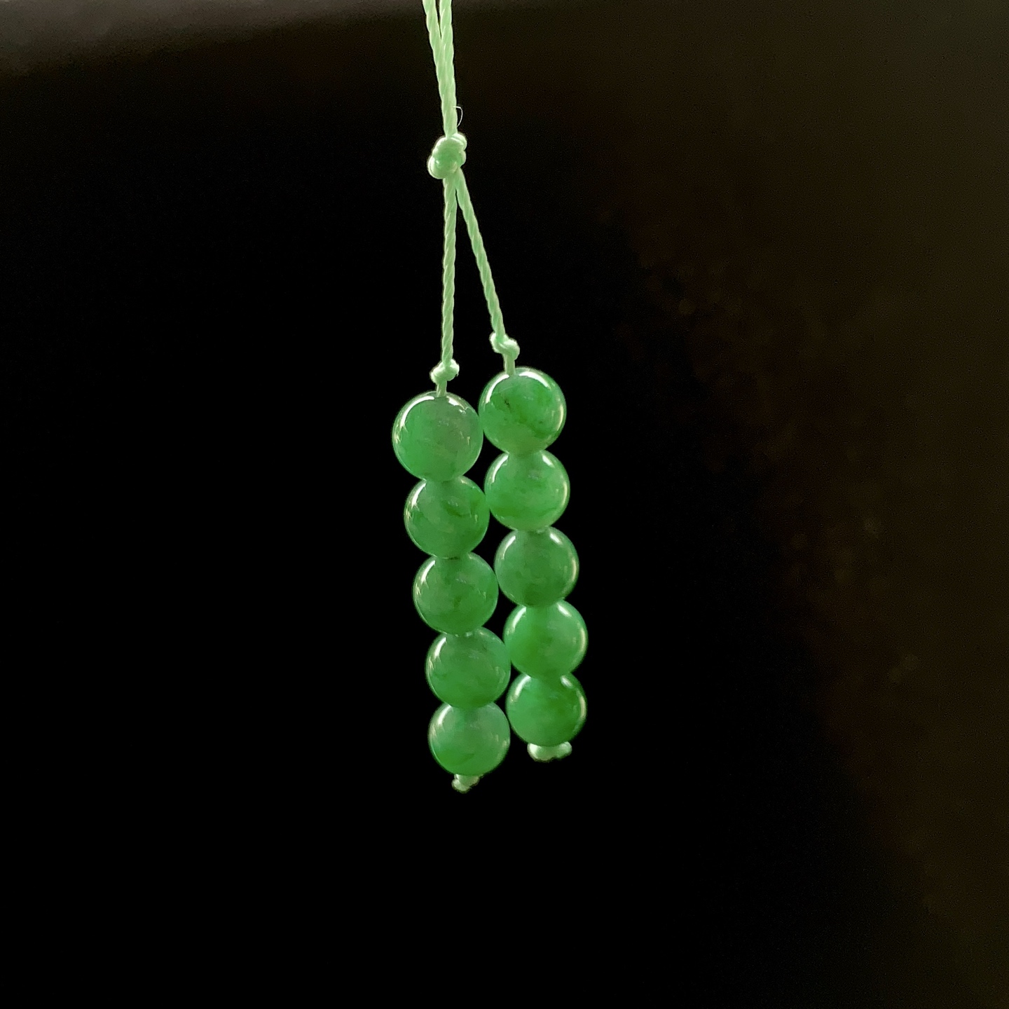 ️ 冰绿珠一手，颜色鲜阳，尺寸8.1/7.8共10颗