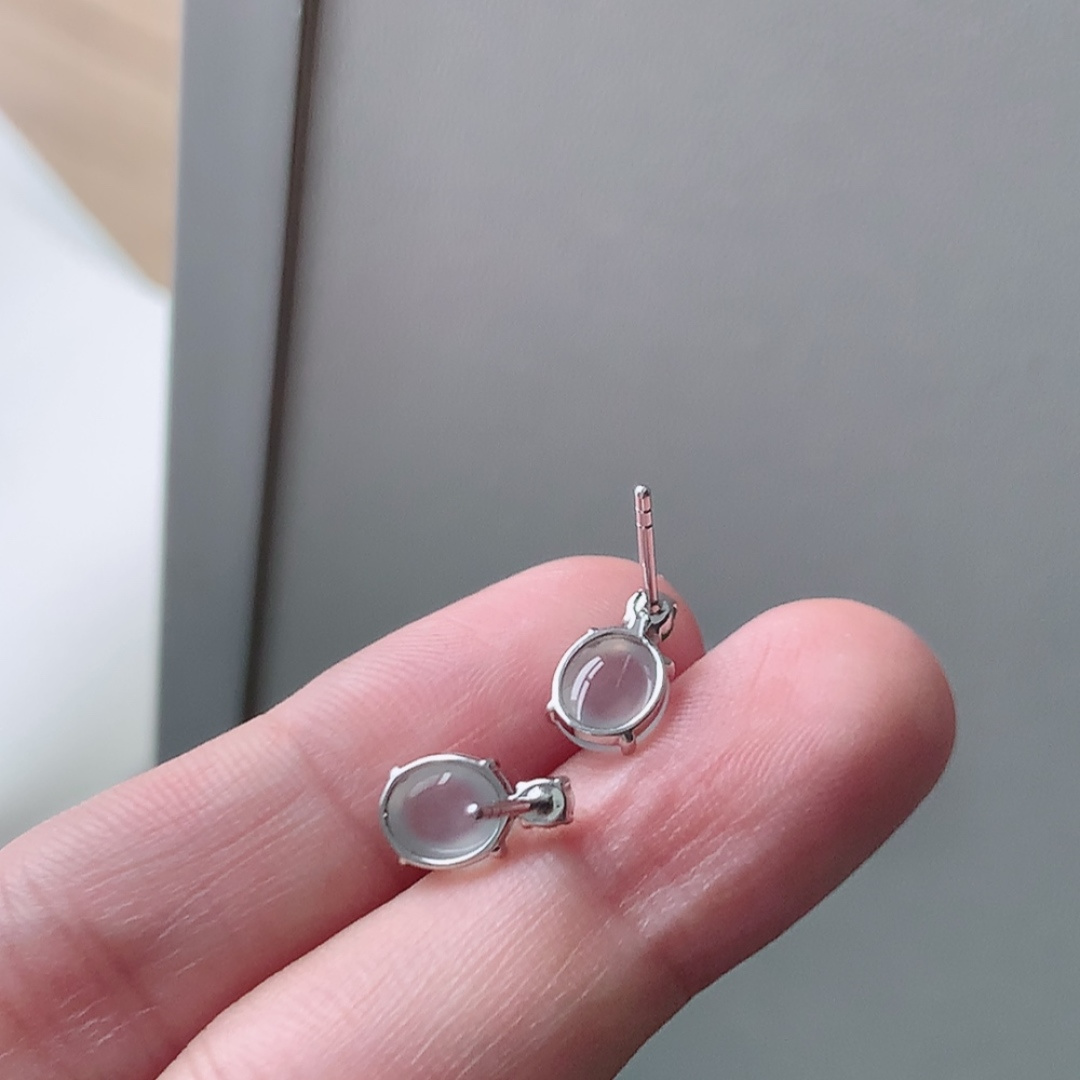 高冰耳钉，种水好，冰润通透，上耳优雅大方，货号107427，6.6/5.9/2.4