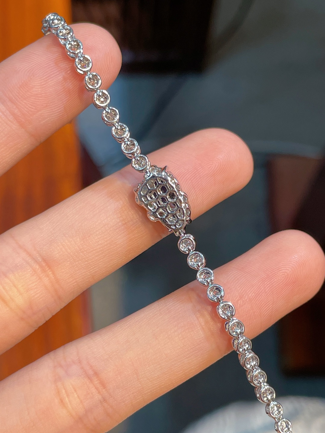 阳绿手链，，18k金镶嵌，强烈推荐，13/8.4/2.8