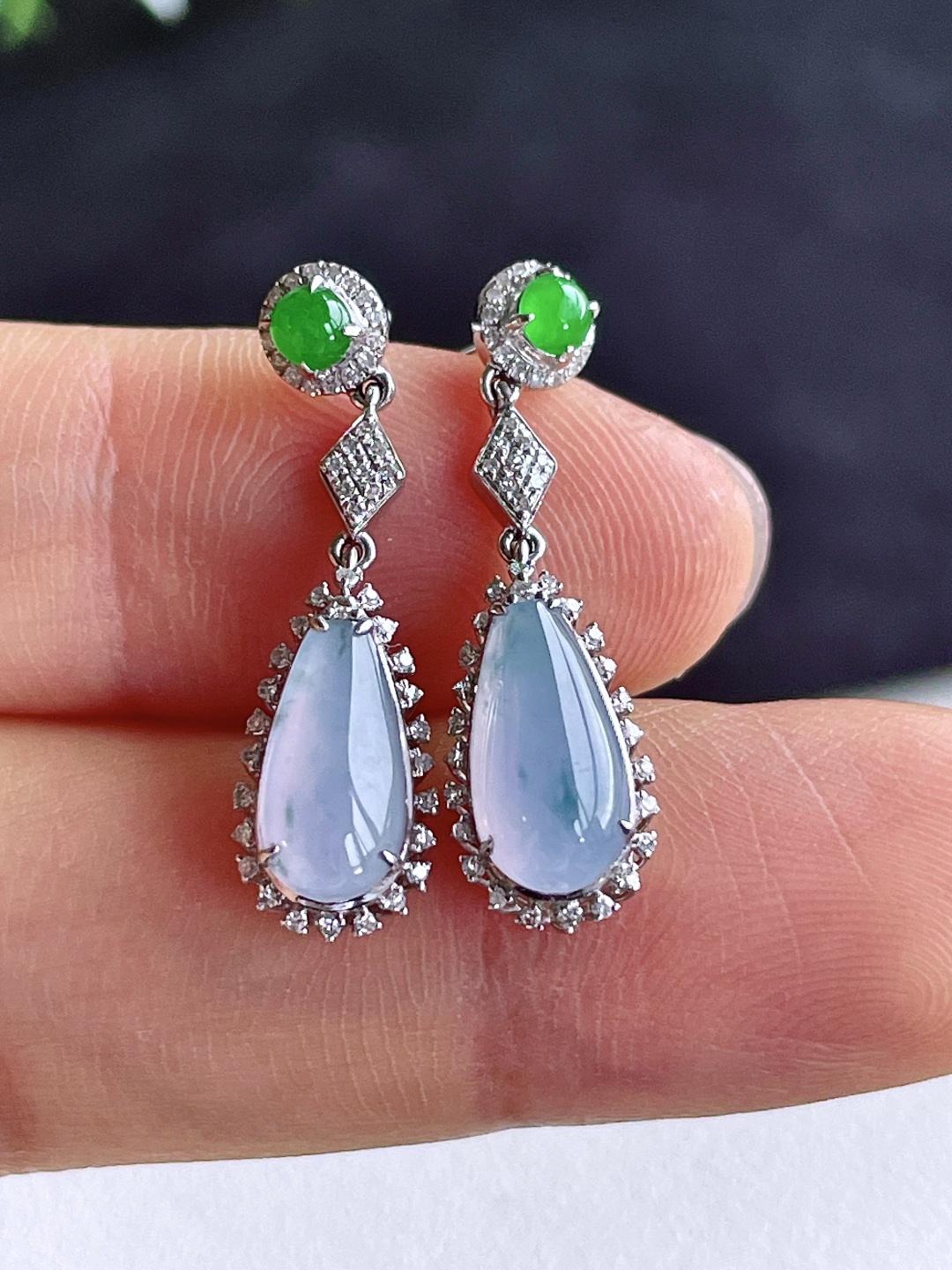 水滴耳坠，冰种飘花，18k金镶嵌，无裂，性比高，水润通透，裸石10.5/5/2.3，重量2.3克