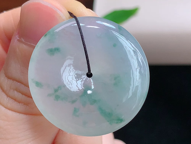 ️ 平安扣，尺寸28.6-5.8mm，包A附证书