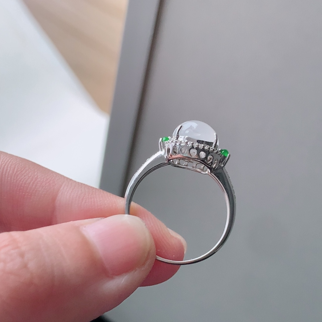 高冰貔貅女戒，水润起光感，无裂饱满，上手优雅时，货号32427，10.5-8-2.8