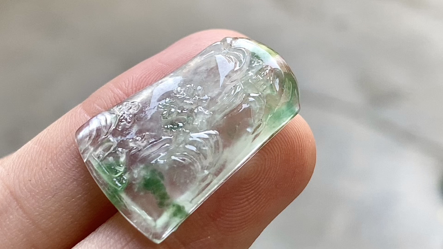 ️ 玻璃种飘绿中式山水牌，25.8/16.8/4.2