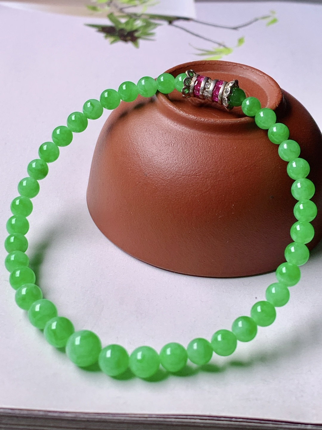 ️冰绿手链，色泽浓艳，尺寸3.7/6.5共39颗