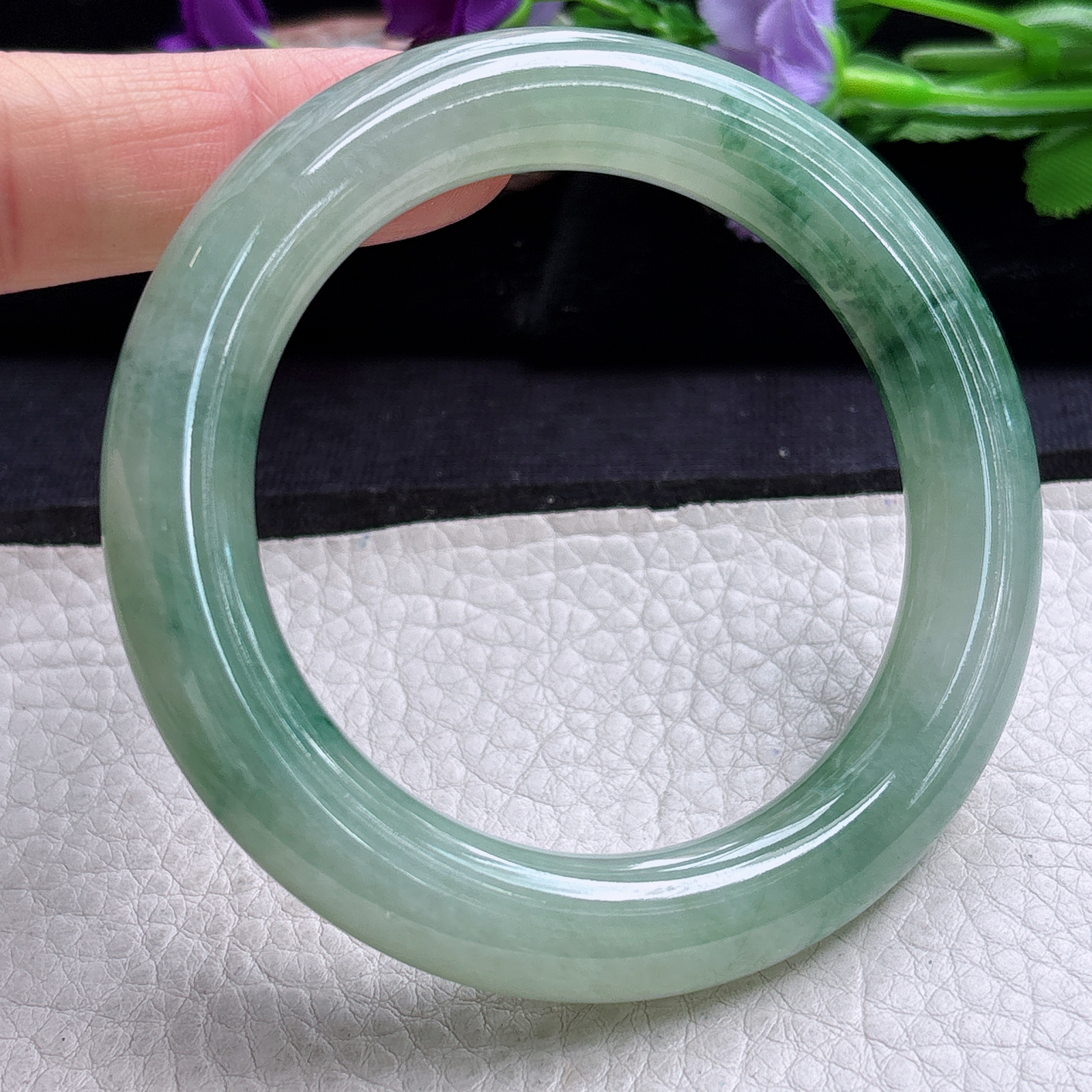 ss实拍54.5*10.8*11美人镯 缅甸翡翠a货手镯满绿飘花圆条玉镯子