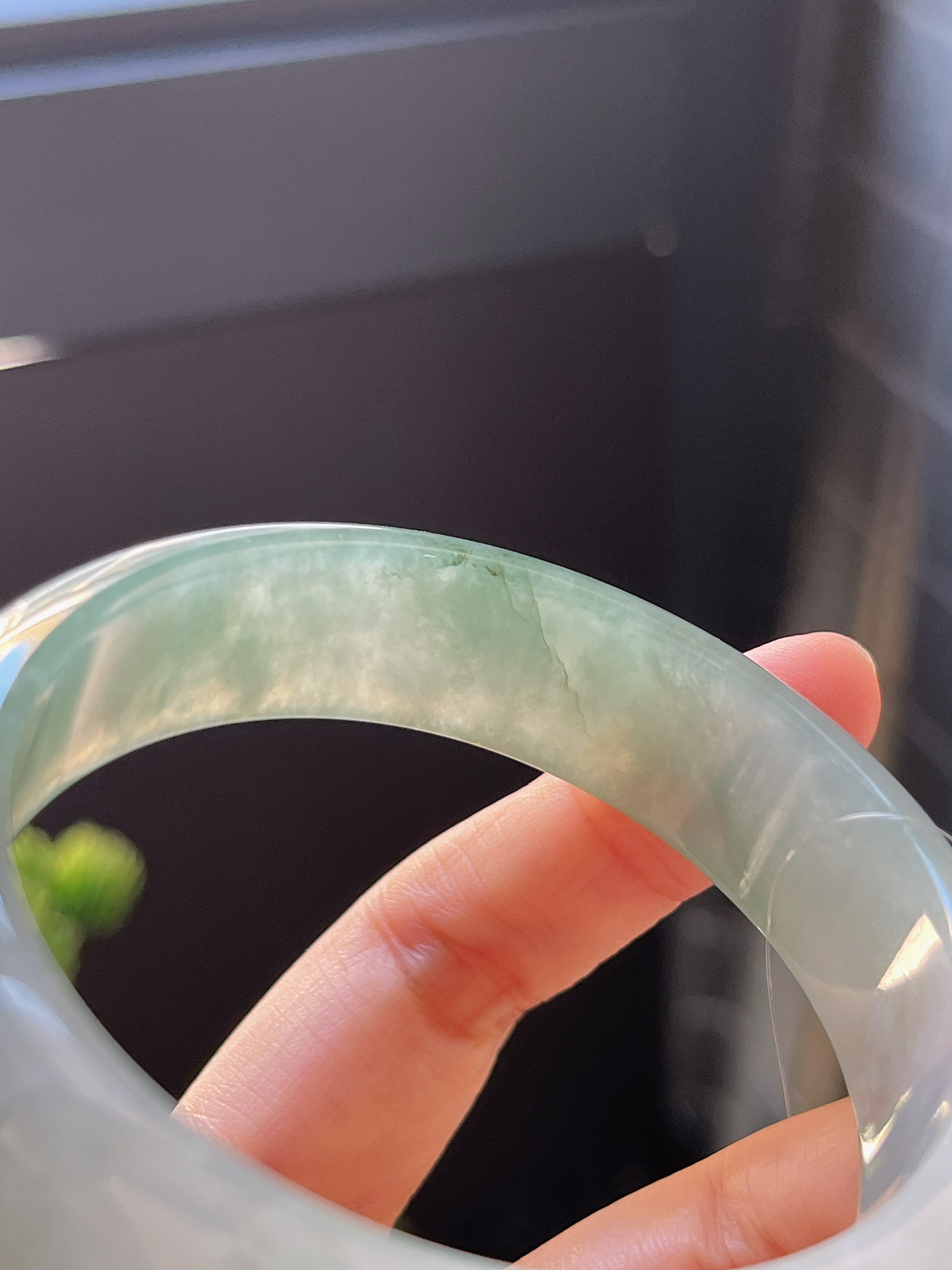 正圈55.6圈口，翡翠冰糯种灰绿色手镯