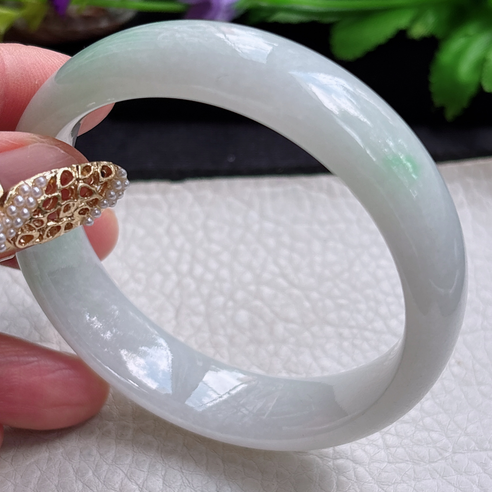 js实拍56.5*14.6*7.3平安镯 缅甸翡翠a货手镯飘绿正圈玉镯子