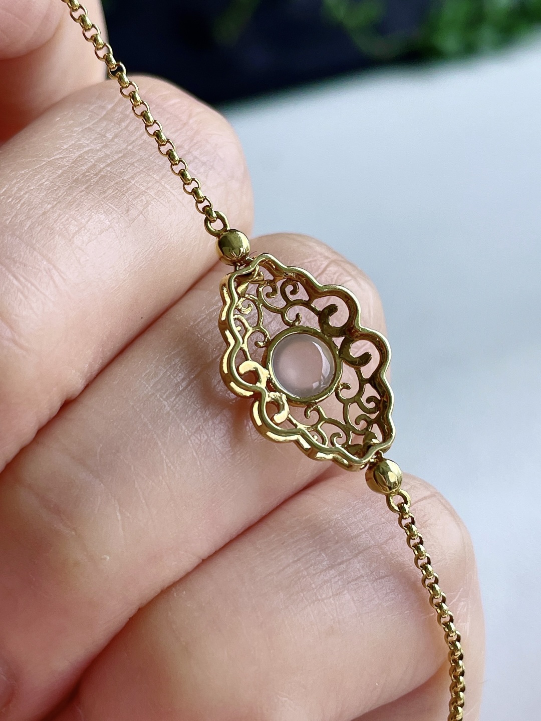 冰蛋面手链，18k金镶嵌，，性比高，18.5/11.6/4.2，5/5/1.6，1.8克