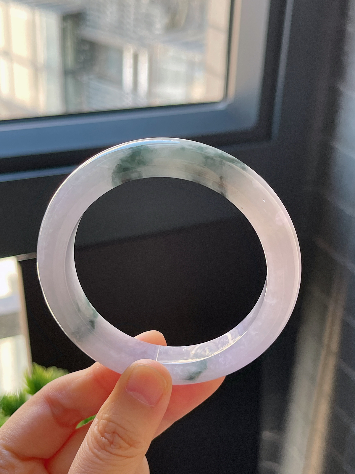 正圈56.6圈口，翡翠冰糯种春带彩手镯