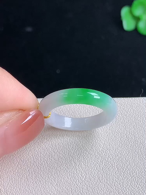  冰飘绿指环，无裂，尺寸15/3.7/3，8号，№;y281044 25