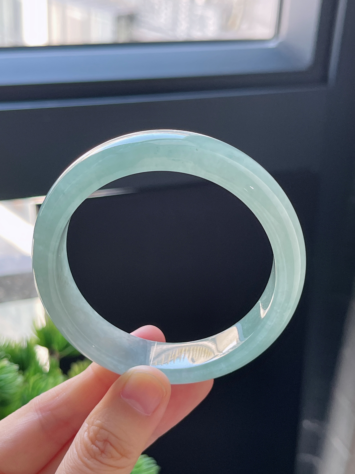 正圈56.9圈口，翡翠冰糯种灰绿色手镯