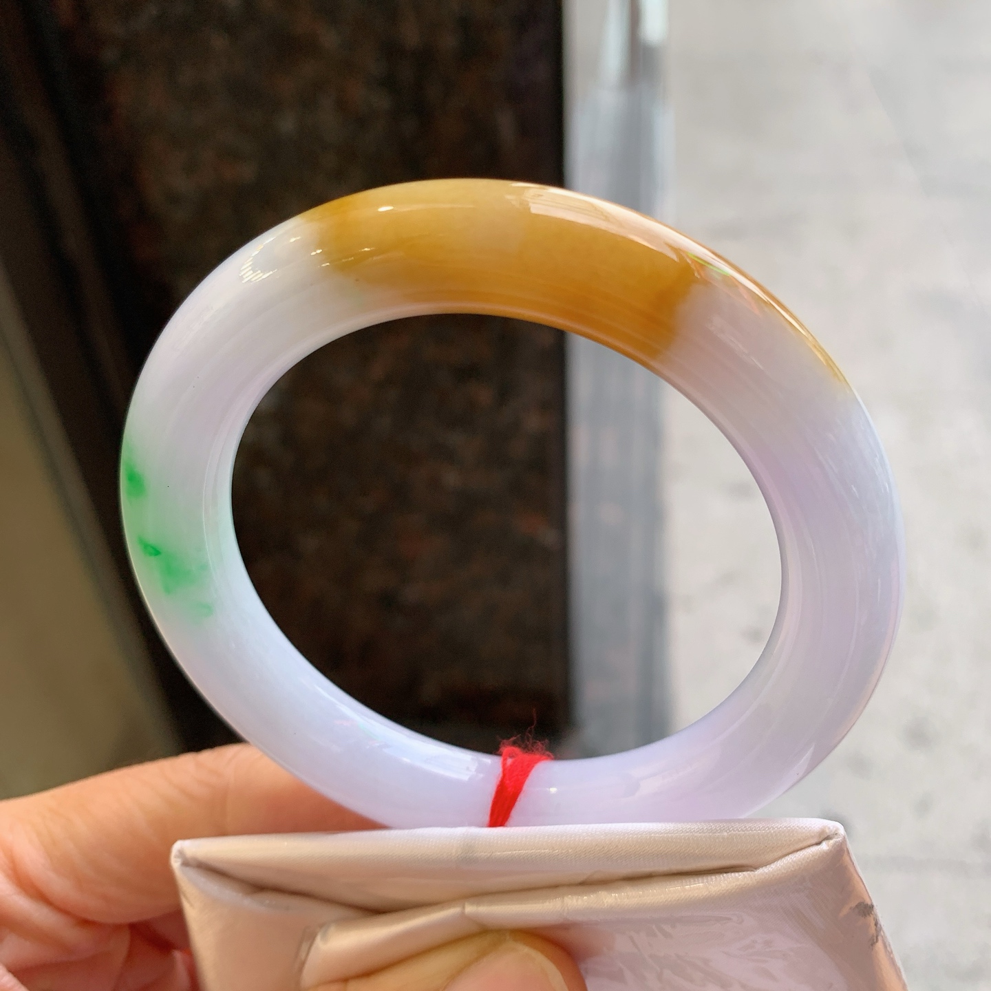 圆条双彩，无裂，尺寸：57/11，特色料子