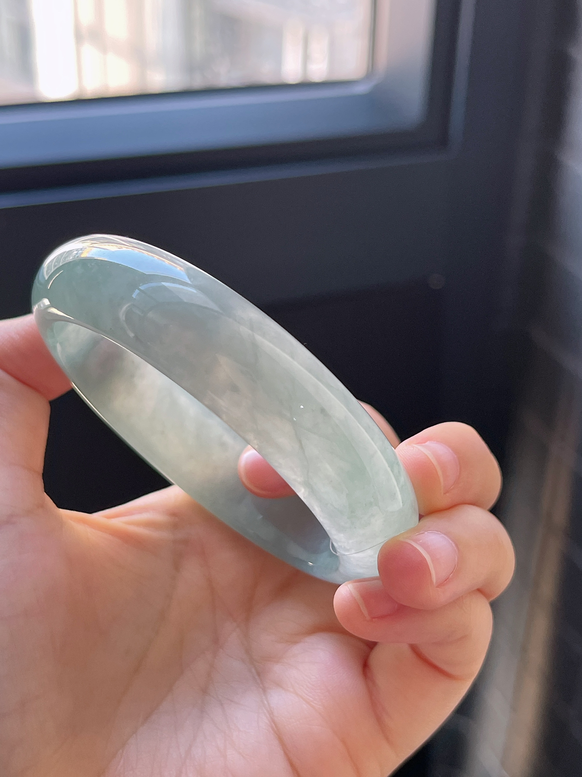 正圈56.9圈口，翡翠冰糯种灰绿色手镯