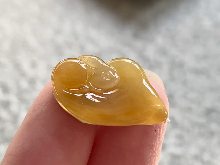 ️ 小兔，尺寸21.8×15×3.7