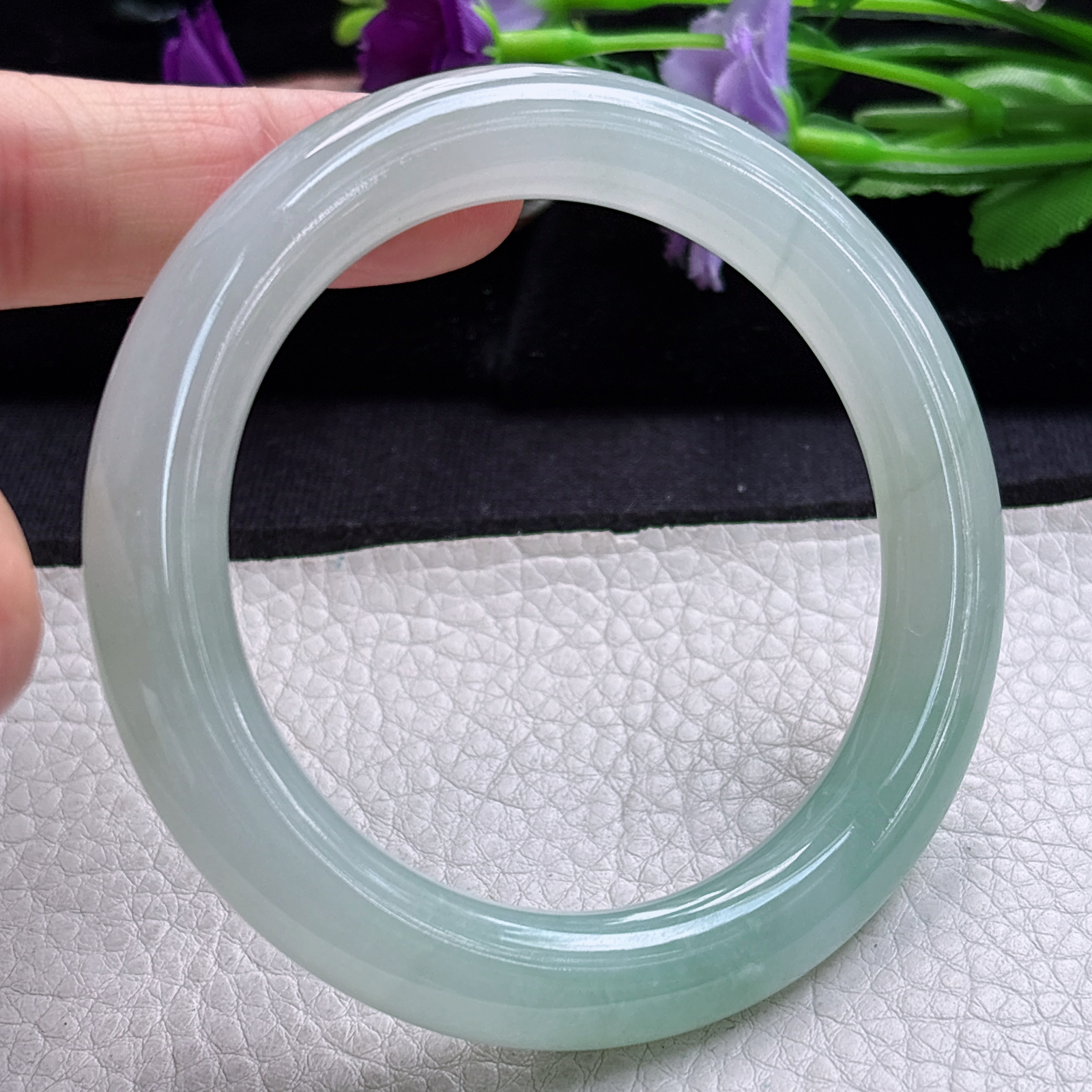 ss实拍58*10*10.7美人镯 缅甸翡翠a货手镯淡晴底圆条玉镯子