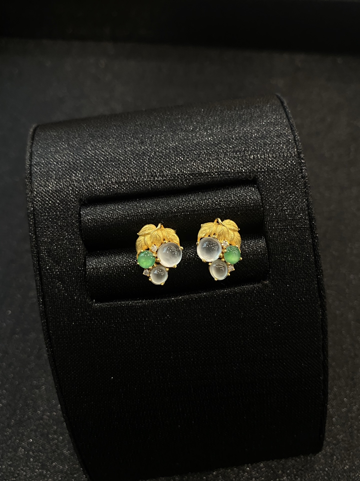 20260428（四）,18K白冰蛋面耳钉,整体13/10.1/5.6,裸石5.1/2.6