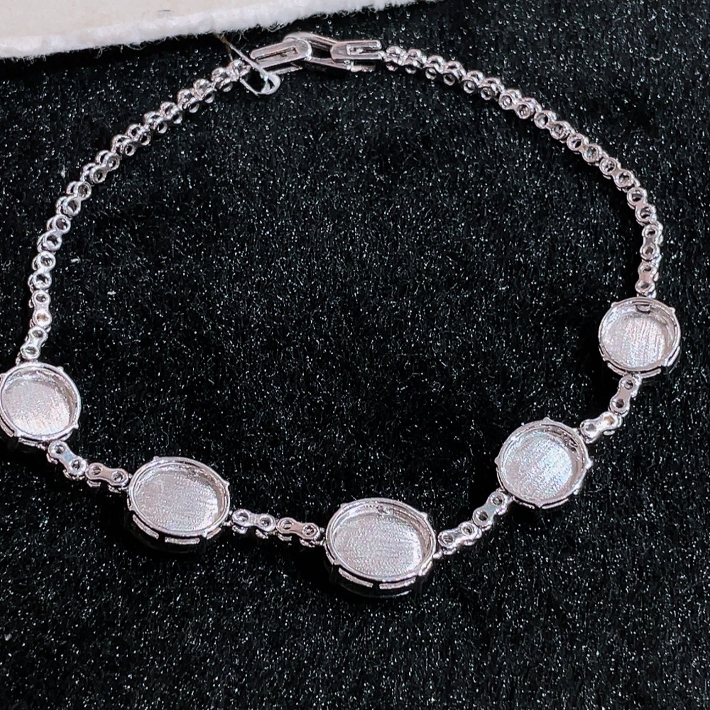 ️冰绿鸽子蛋手链，，18k金镶嵌，种水，重金镶嵌，南非钻镶，厚装饱满，高端大气，时尚百搭，性比高73.5/8.2/4.6，裸石9.0/8.2、8.3/7.8、7.8/7.3、7.6/7.2、7.6/7.0