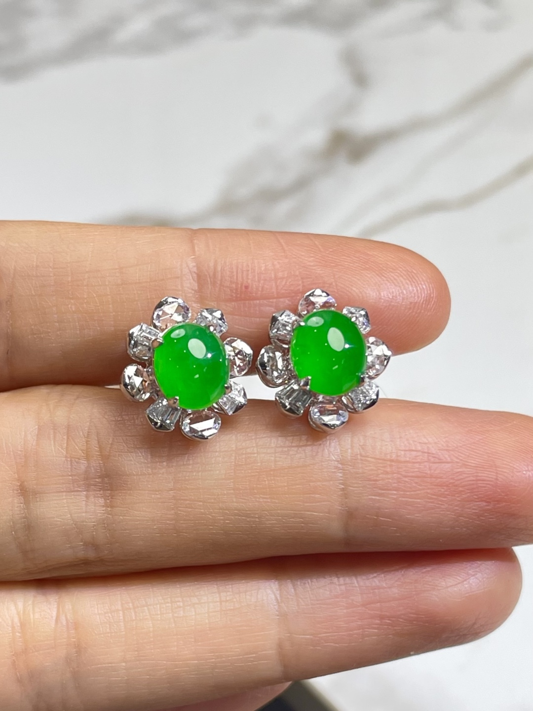 ️高冰种正阳绿蛋面耳钉裸石 7.5*6.5*4mm 13*11.5*7.5mm