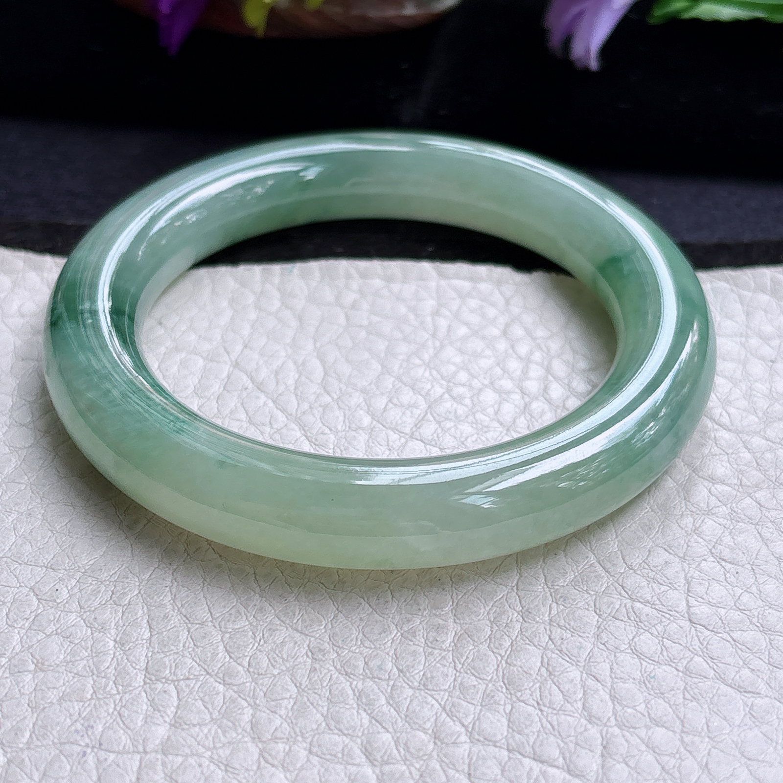 ss实拍54.5*10.8*11美人镯 缅甸翡翠a货手镯满绿飘花圆条玉镯子