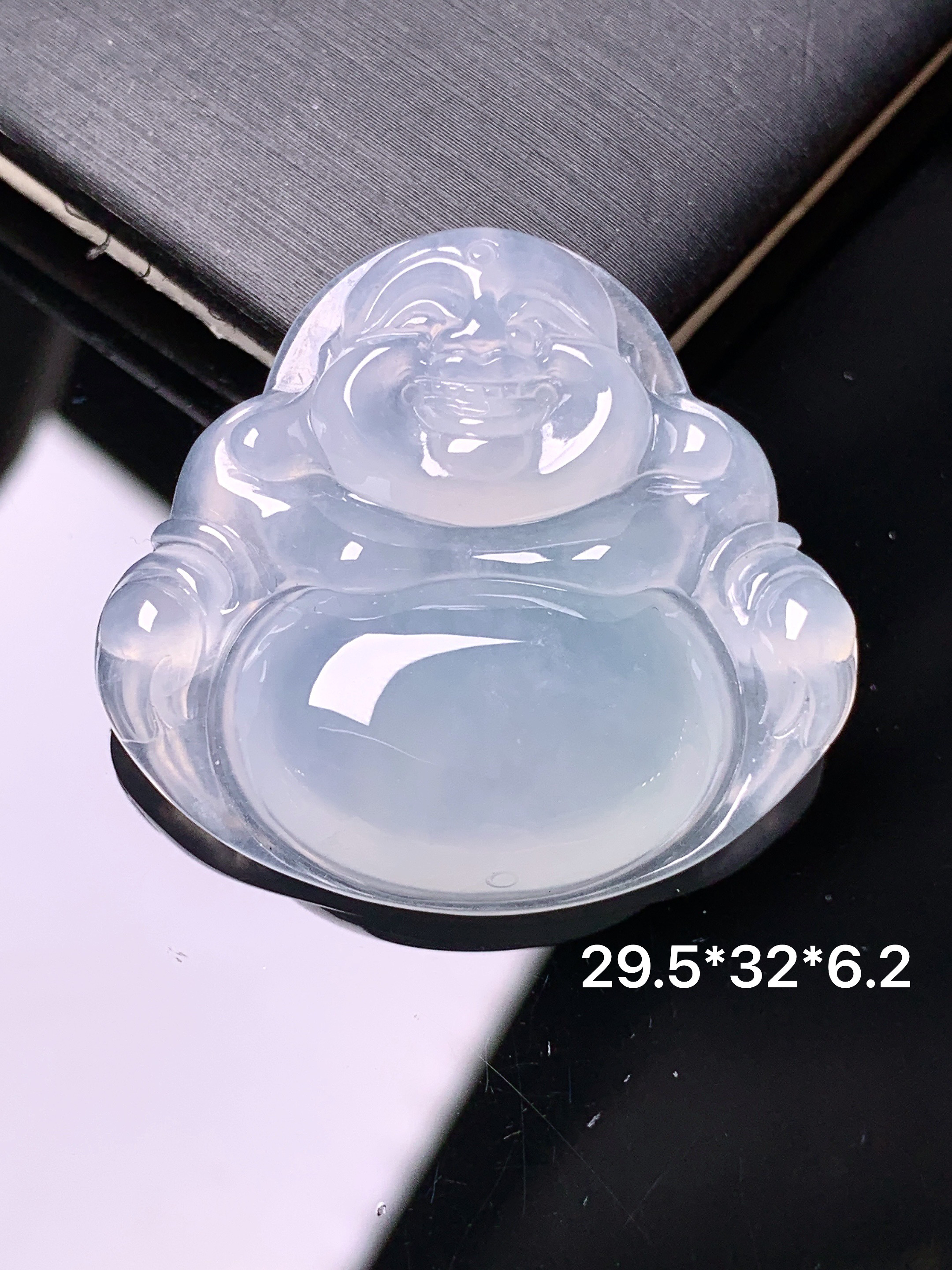 冰种佛公吊坠  玉质细腻 色泽艳丽清新 水润亮眼 整体尺寸29.5*32*6.2x1