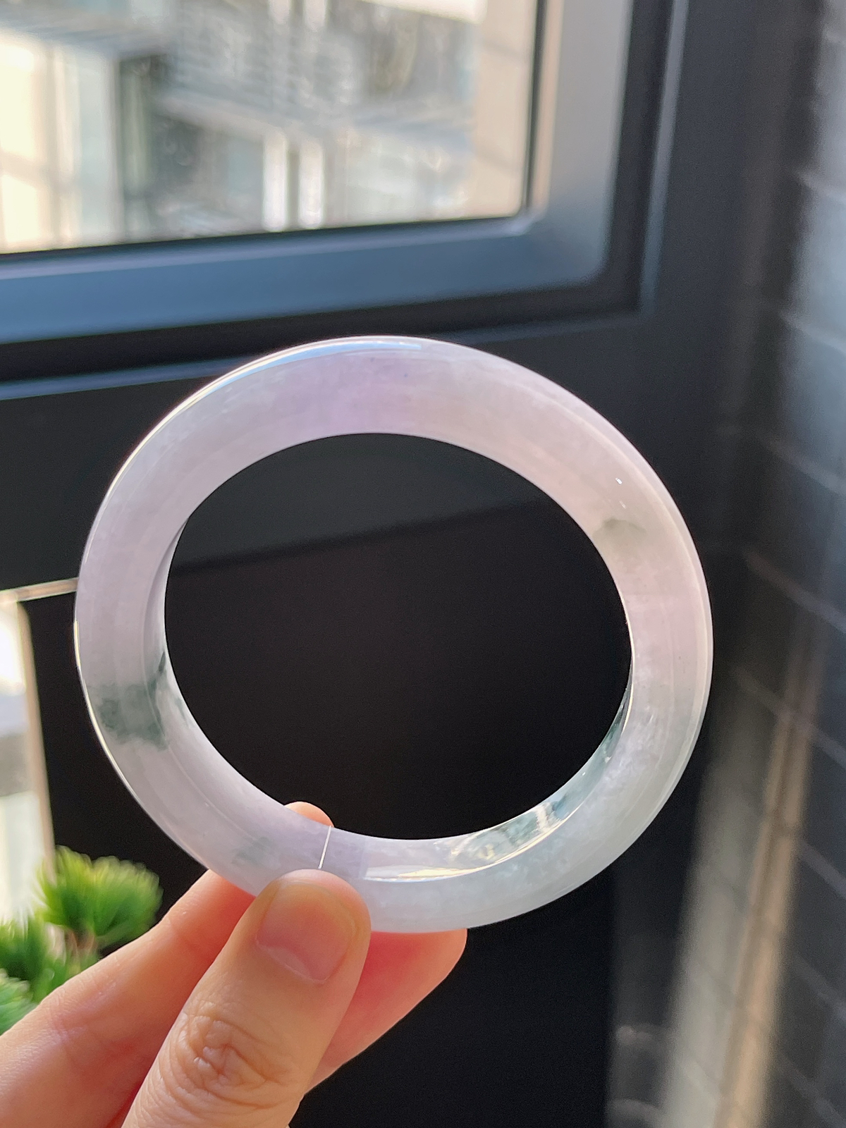 正圈56.6圈口，翡翠冰糯种春带彩手镯