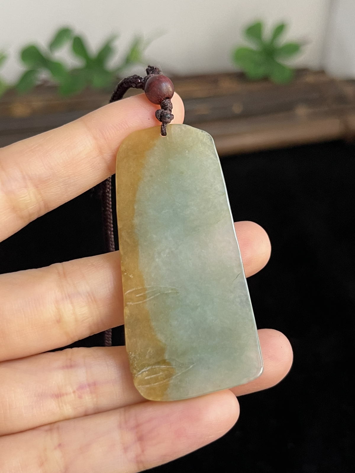 翡翠山水，配珠未测