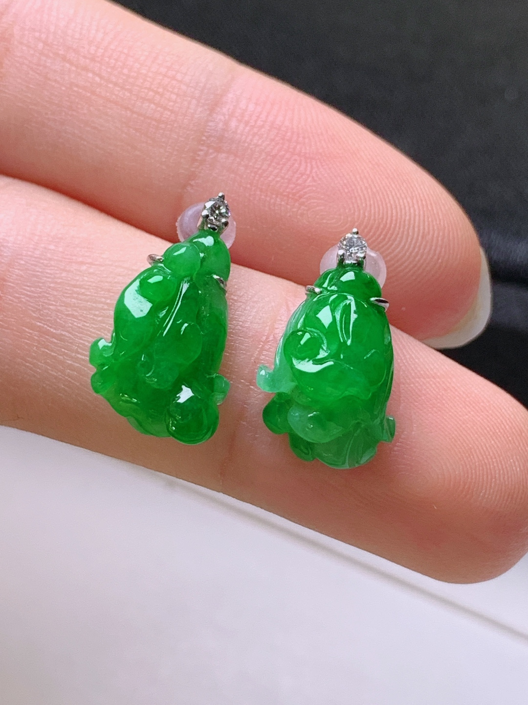 ️ 冰阳绿白菜耳坠，无裂色阳，裸石12.9/9.7/6.1