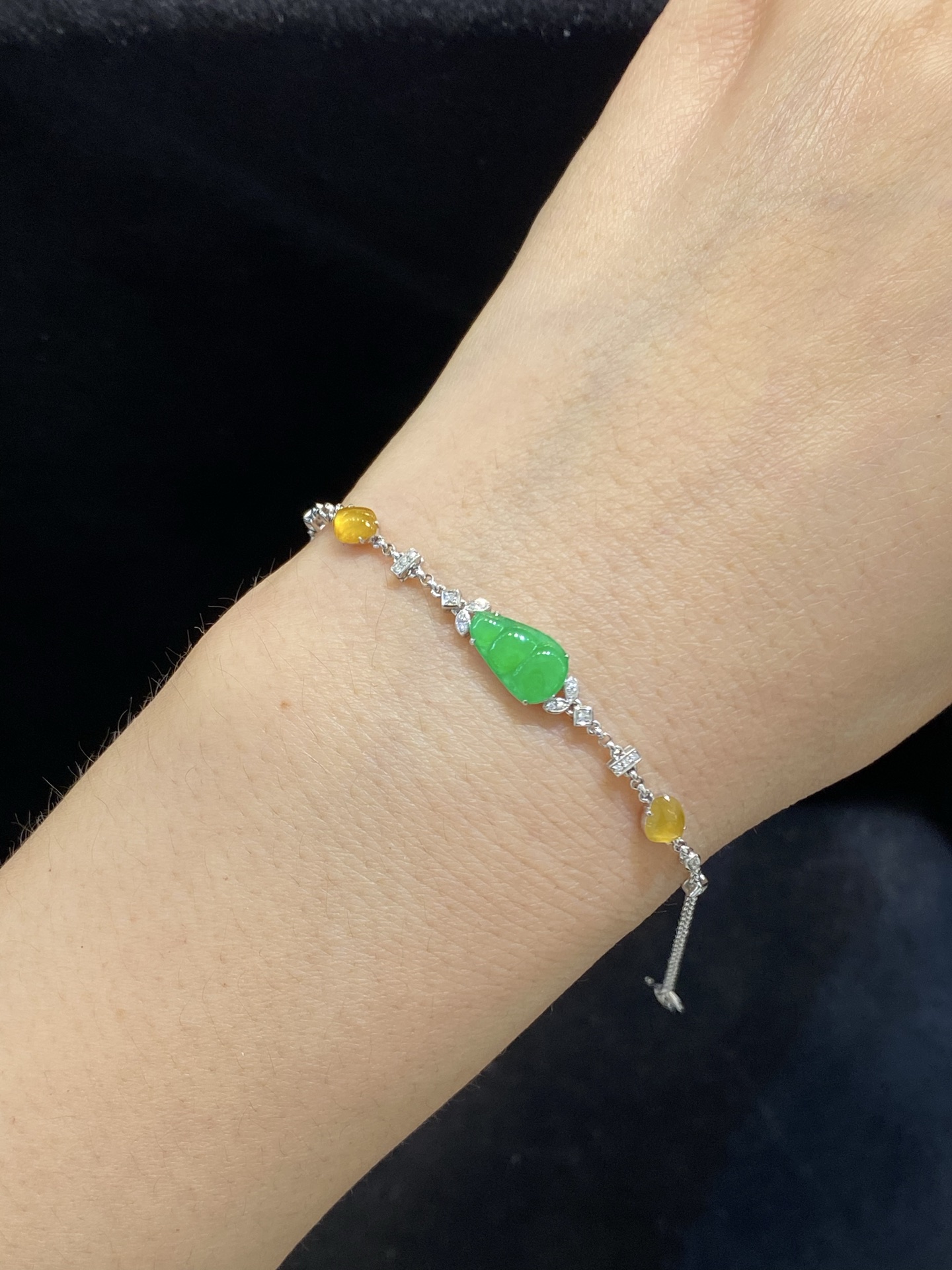 辣阳绿 福豆 手链 18k金，尺寸10.3/6.4/3.4