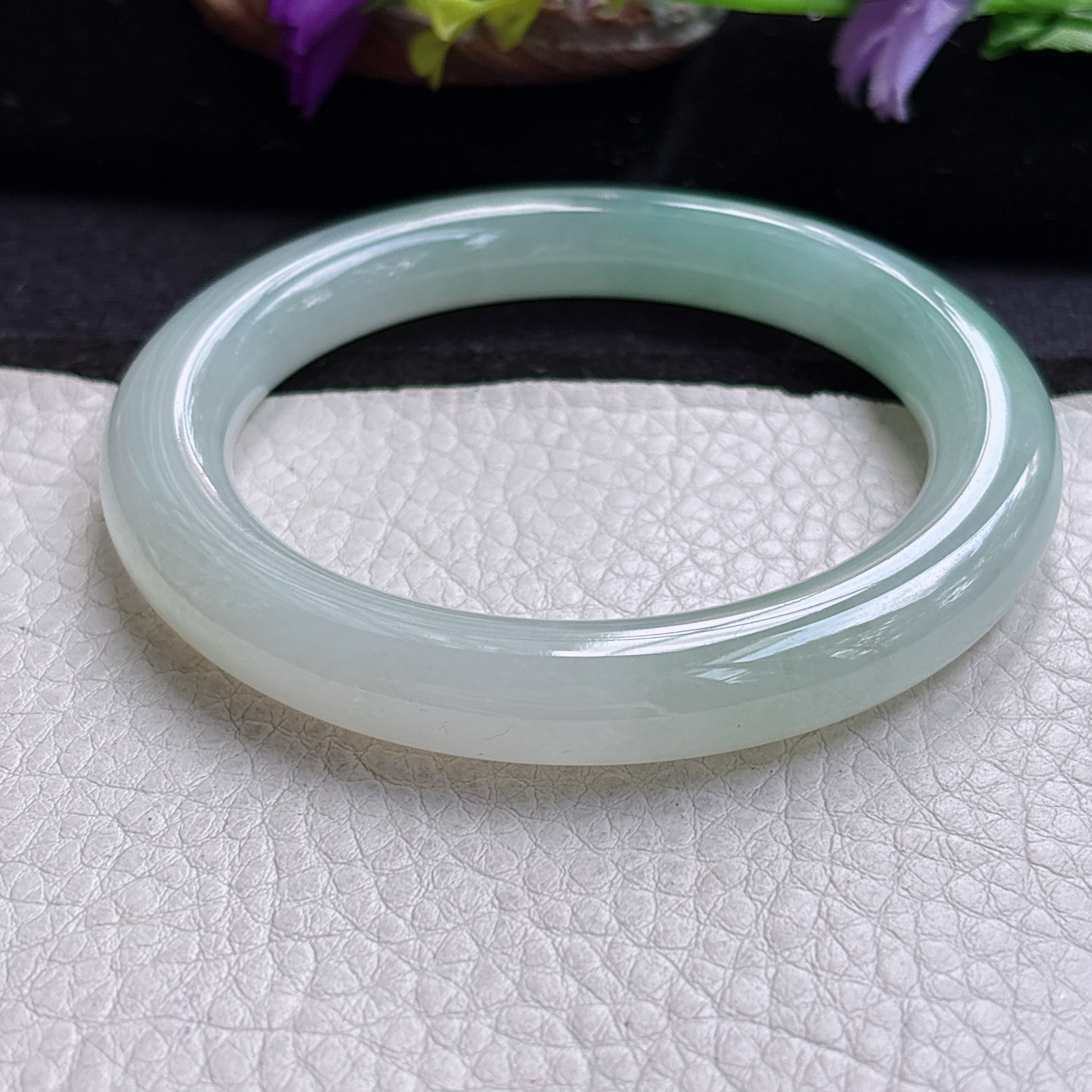 ss实拍58*10*10.7美人镯 缅甸翡翠a货手镯淡晴底圆条玉镯子