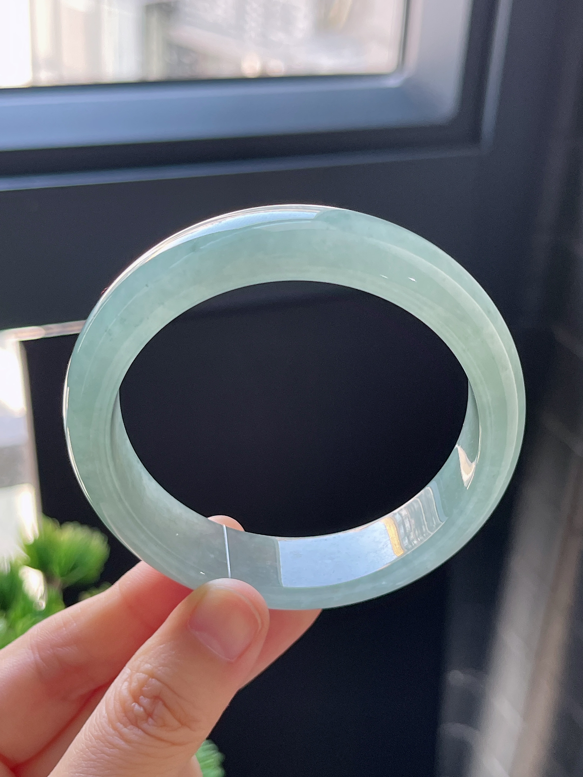 正圈56.9圈口，翡翠冰糯种灰绿色手镯