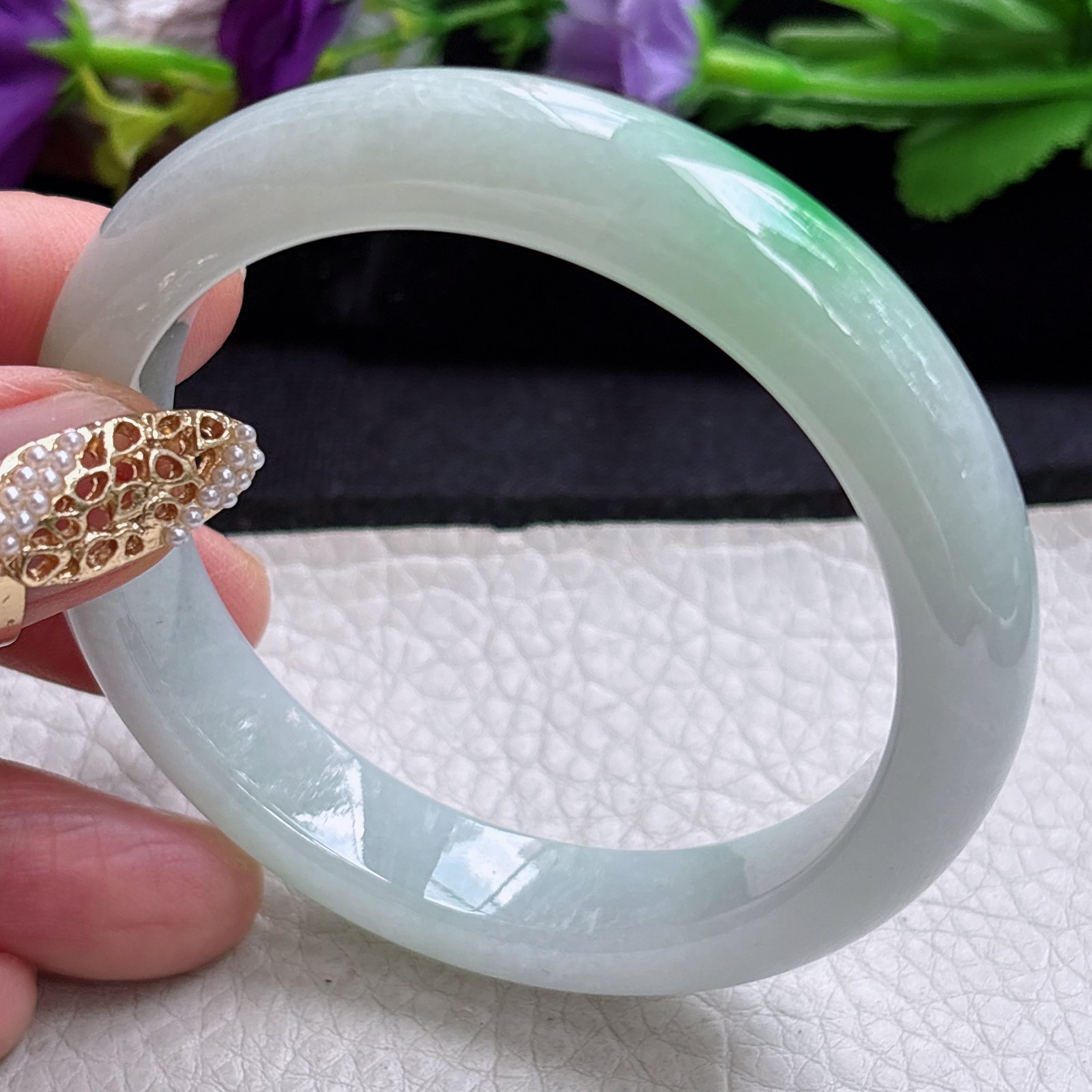 n白底青54.8*12*8平安镯 缅甸翡翠a货手镯飘阳绿秀气正圈玉镯子