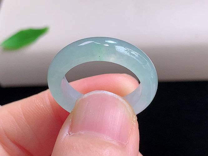 ️ 指环，尺寸17.9-5.5-3.8mm，圈口15，包A附证书2128