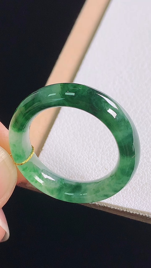 冰飘花指环，无裂，尺寸:圈口15/17.5-5.8-3.5mm，24