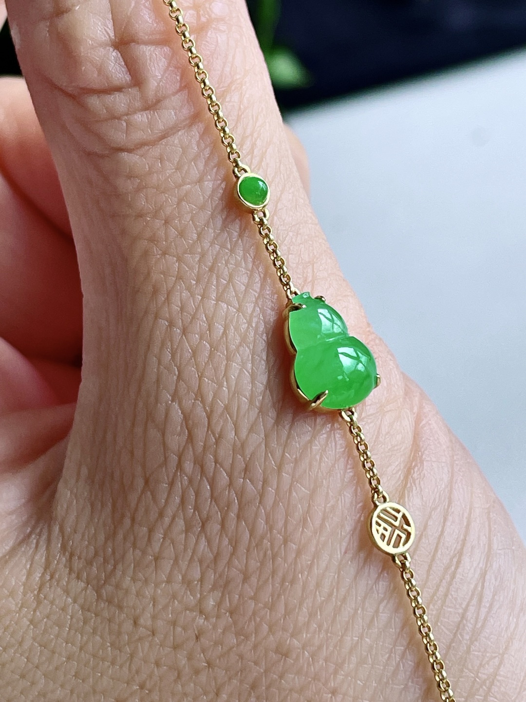 冰种阳绿葫芦手链，18k金镶嵌，，性比高，9.4/7/3，1.3克