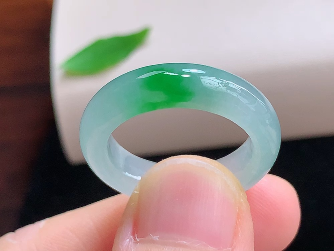 ️ 指环，尺寸18.7-6.5-3.4mm，圈口18，包A附证书5633