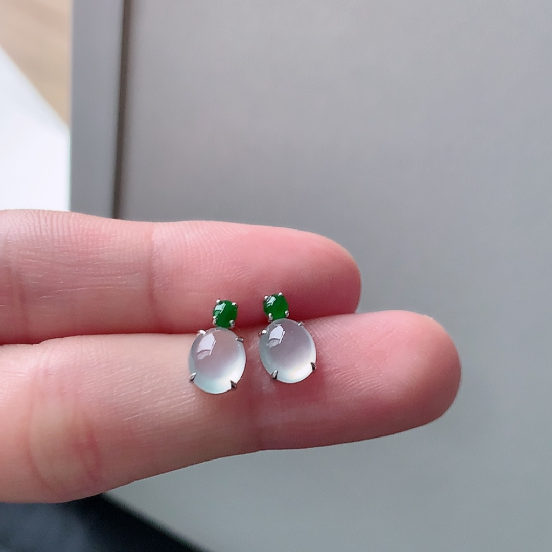 高冰耳钉，种水好，冰润通透，上耳优雅大方，货号107427，6.6/5.9/2.4