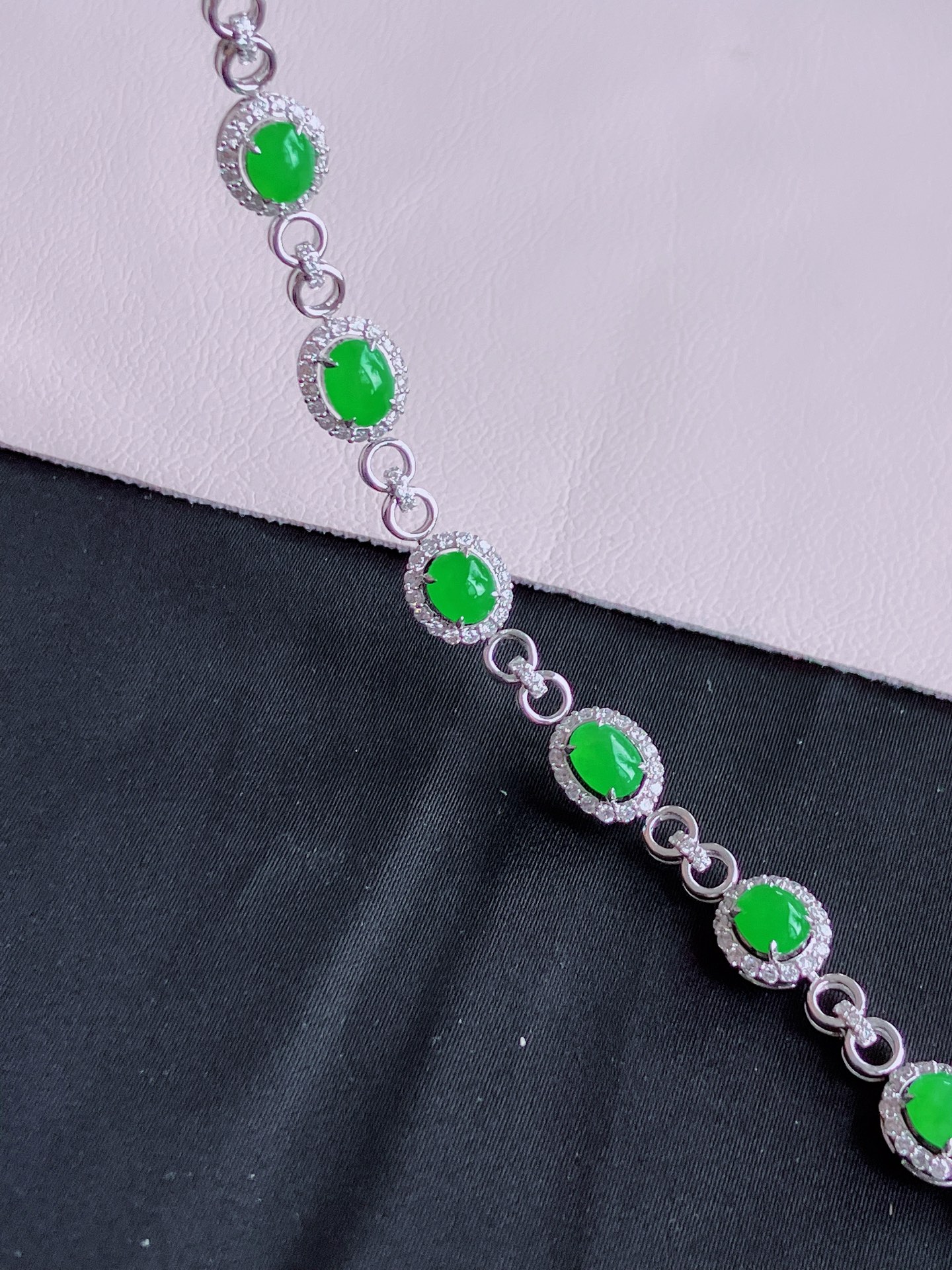 ️，阳绿手链，简约时尚，尺寸6.6/5/6，自然光实拍