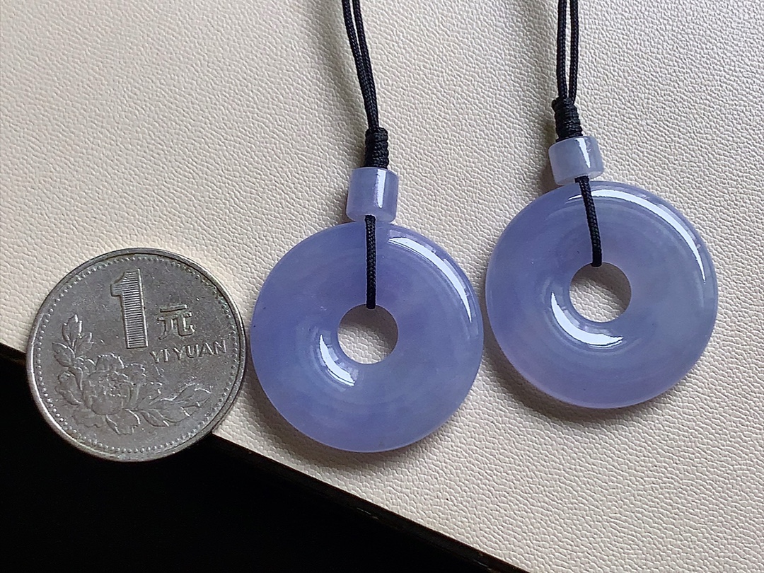 ️ 冰种紫色甜甜圈一对，紫色浓郁迷人，底子细腻，，尺寸26.6/5