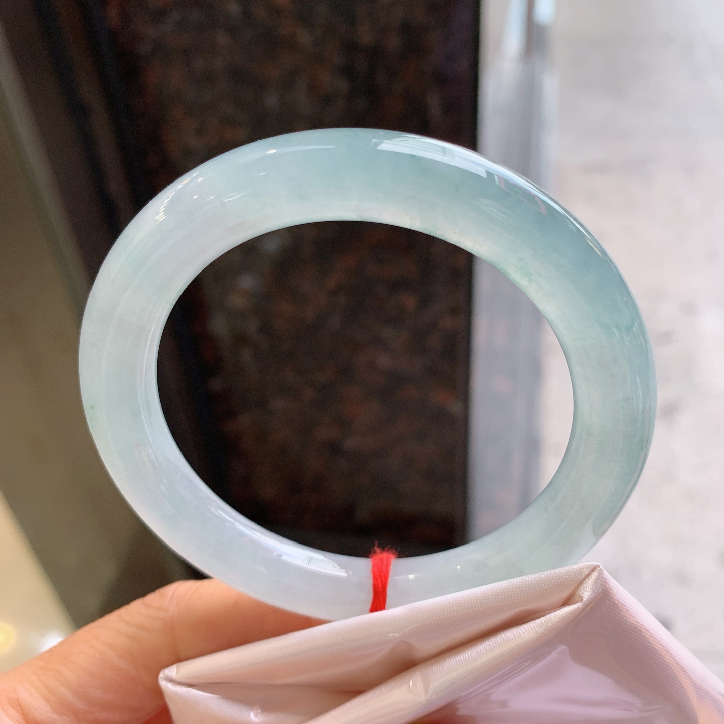 圆条冰晴飘花，无裂，尺寸：58/10/10.4，冰润