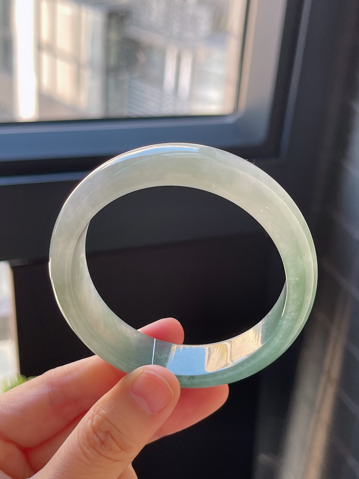 正圈55.6圈口，翡翠冰糯种灰绿色手镯