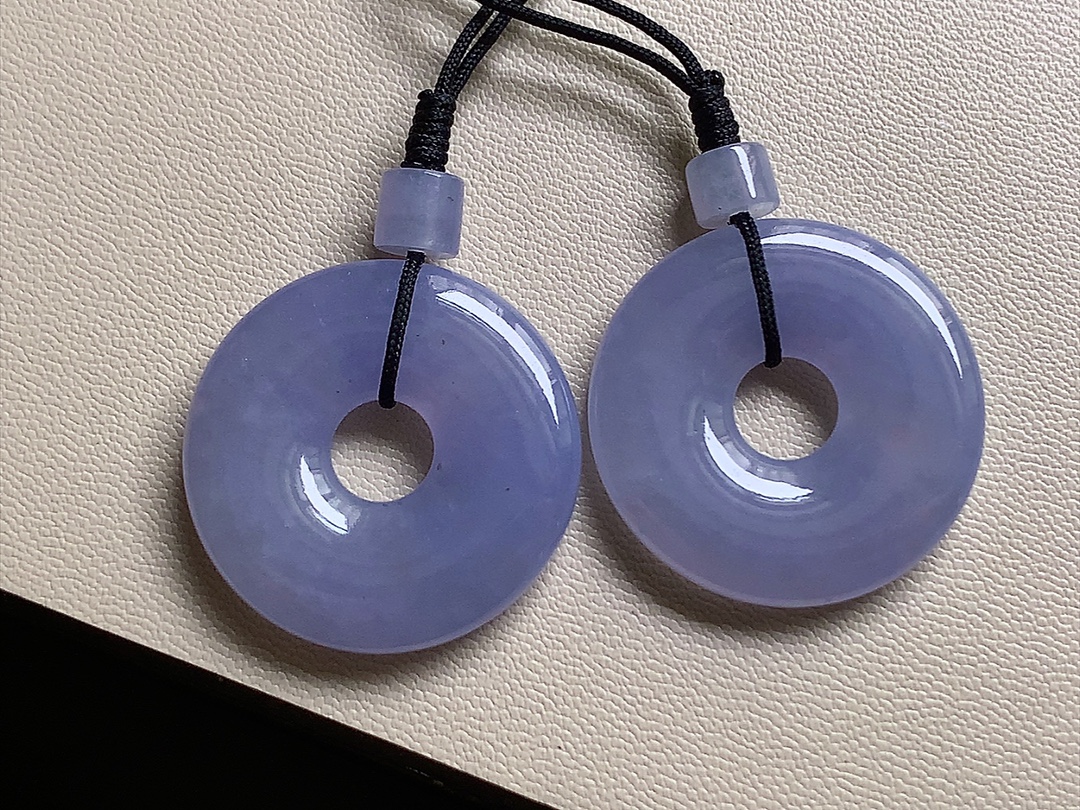 ️ 冰种紫色甜甜圈一对，紫色浓郁迷人，底子细腻，，尺寸26.6/5