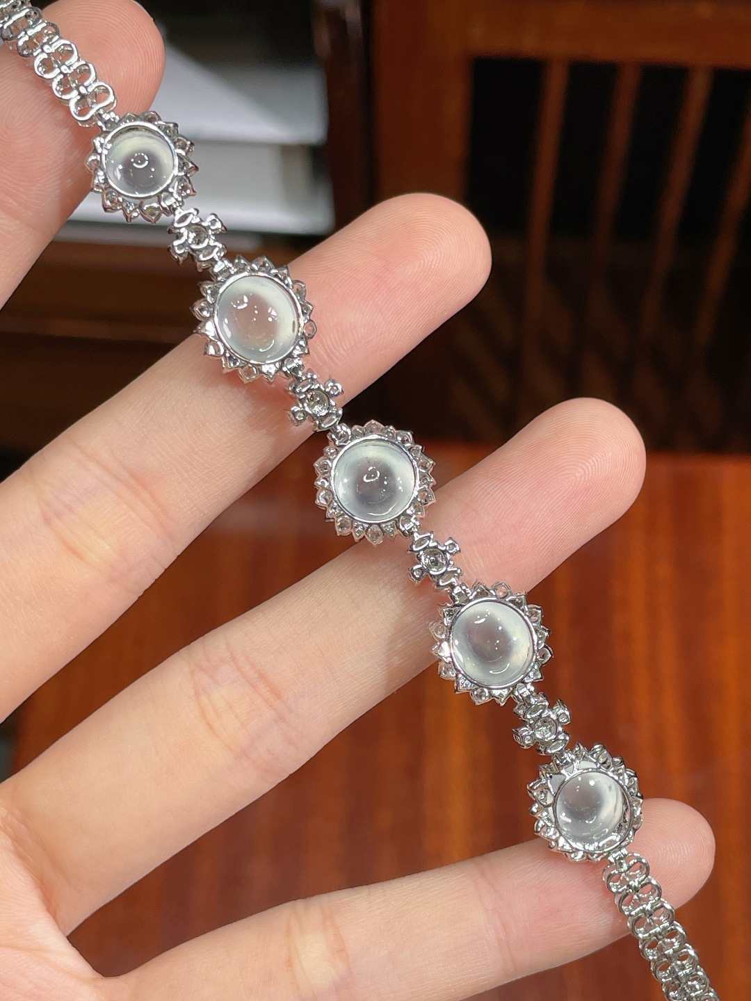 高冰蛋面手链，，18k金镶嵌，8.7/8.6/4.2