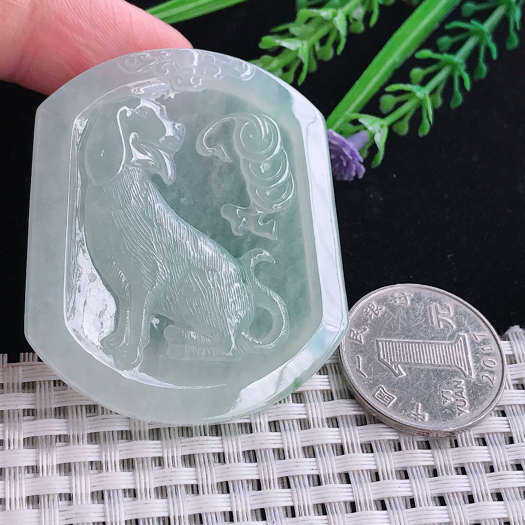 实拍A货翡翠52.8/45/5.1老坑冰纯期间冰晴旺财生肖狗吊坠翡翠玉挂件
